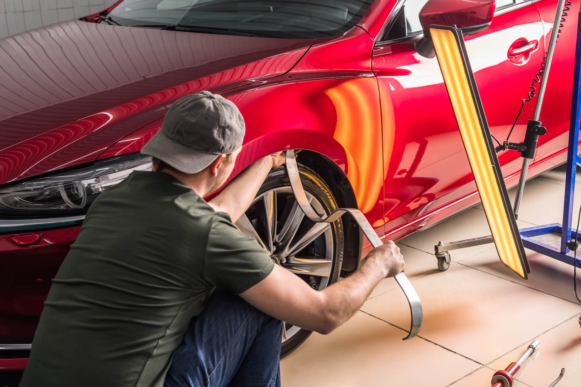 Beulen- und Dellen Reparatur - Auto Richner AG - Verkaufsfiliale in Arbon & Aadorf | Carrosserie & Werkstatt in Steinach 1