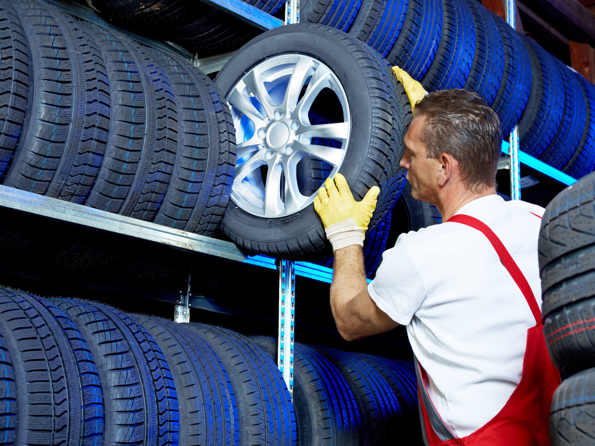 Werkstatt / Garage - Auto Richner AG - Verkaufsfiliale in Arbon & Aadorf | Carrosserie & Werkstatt in Steinach 12