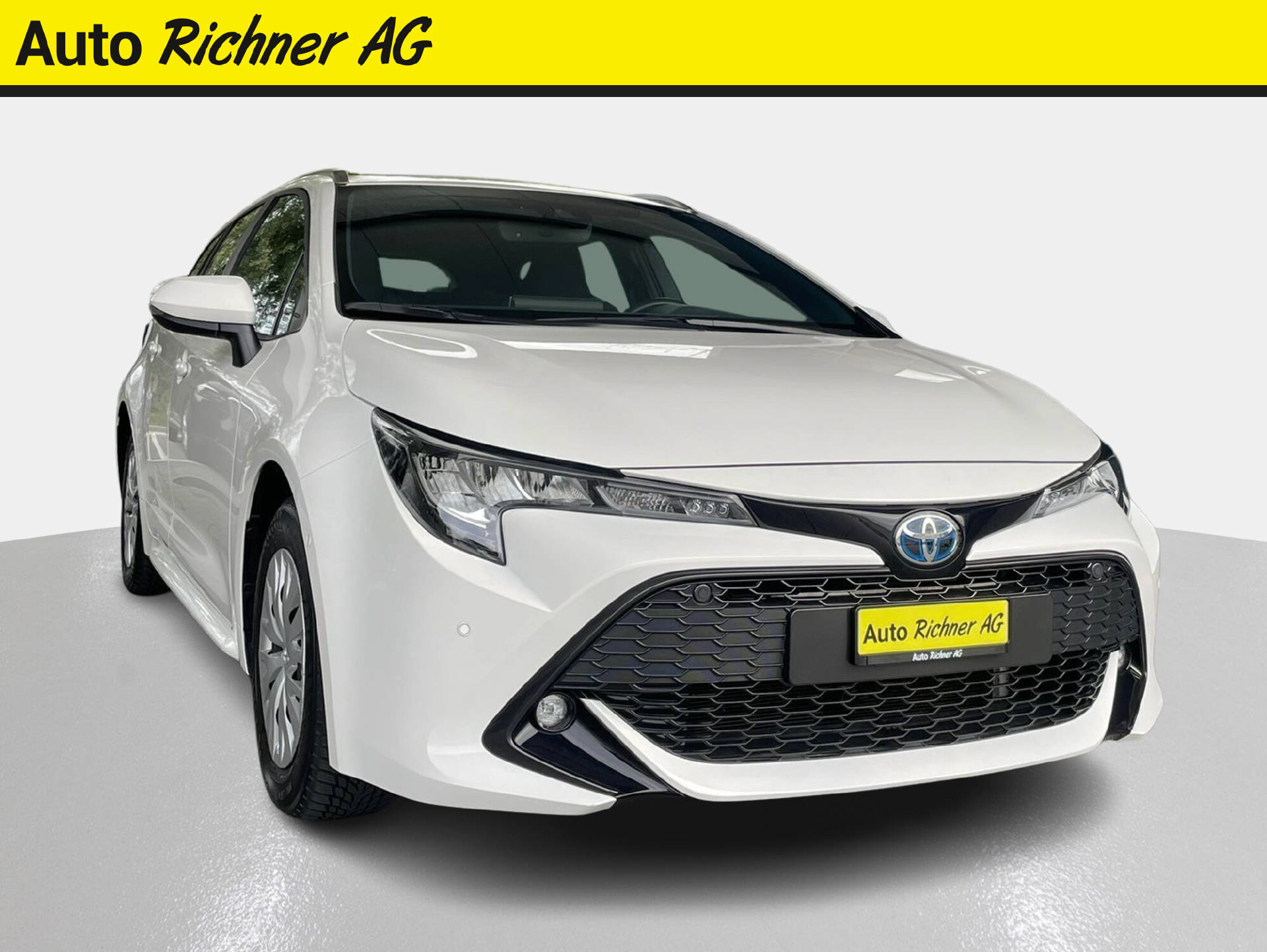 TOYOTA Corolla Touring Sports 1.8 HSD Comfort - Auto Richner AG - Verkaufsfiliale in Arbon | Carrosserie & Werkstatt in Steinach 1
